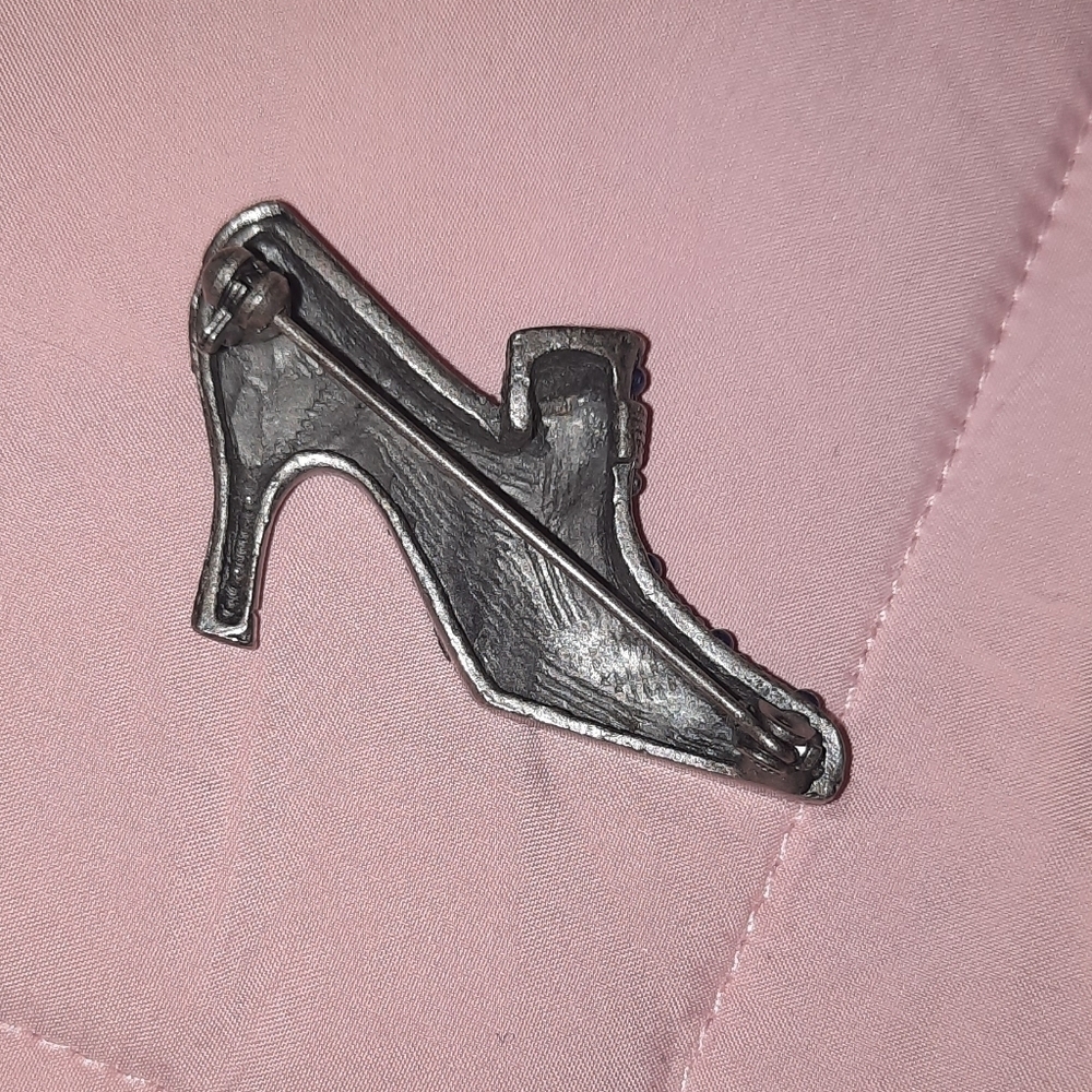 Victorian Shoe Rhinestone Brooch - Picture 3 of 4